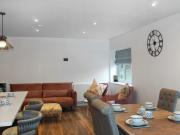 Station House - Uk50647