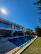 Stylish modern home with private pool & garden