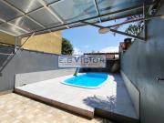 Casa com Piscina 300 mts da praia