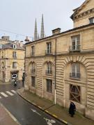 Charming studio at Bordeaux City Hall studio sans chambre
