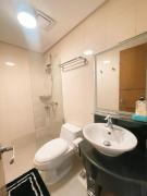 Venice McKinley Stay with Pool, Gym, fast Wifi and Netflix