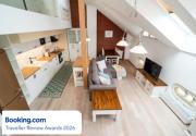 Luxurious and chic duplex 2 bed apartment
