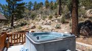 Bernard by AvantStay Luxurious Cabin in Big Bear w Hot Tub Pool Table