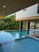 VIP Great Hill Airport