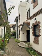 Puddings Home Parkville Park 1B next to Monash Unimelb melbzoo