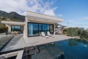 Villa Guindaste II Luxury with Pool & Sea View
