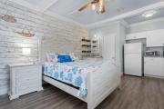 Top Bay Saint Louis
