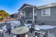 Brand-New Show Low Home with Grill, Deck and Ping-Pong