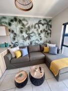 Modern top-floor 1-bedroom apartment in Ballito