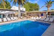 House - Sleeps 10 to 34 - Heated Pool - Parking