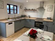 Barn Conversion with stunning views, sleeps 6