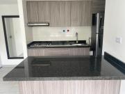 Apto nuevo, tranquilo y central