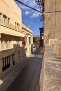 Top Qala