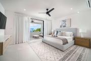 Elegant 2BR Pool Villa Beach 5min Holetown