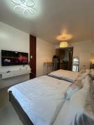 Modern and Cozy home near MOA