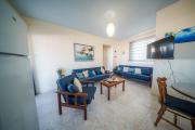 Top Paralimni