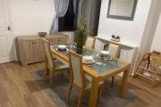 2 Bed - Sleeps 4 - Garden - Free Parking