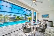 CoralVilla Palms - modern & cozy, south facing, spa, billard, canoe