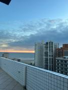 Cobertura a 50m da praia