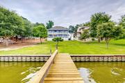 4BR Waterfront Home with Pier, Dog-Friendly