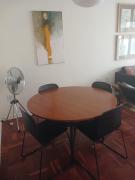 Table Mountain views, modern,lots of natural light, with parking