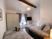 Relaxed Family Cottage in Matlock, Ideal Peak District Base, 4 Guests