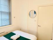 2 Bedroom Apartment On King Cross