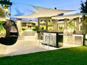 Holiday Home In der Nähe des Strandes- beheiztes Schwimmbad- Spielraum- Spielzimmer- etc by Interhome