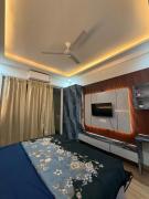 Luxurious stay near expo