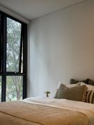 Waterfront High Rise 5 Beds 2 Car Parks