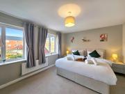The Cobblestone Townhouse by Fortuna Property Portfolio