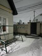 Подобово пів будинку