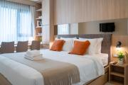 Modern 2BR Thong Lo BTS with Pool, Gym Sauna