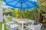 Luxury Palm Beach Duplex Near A1A & Beach