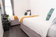 Near Transport - Parking - WiFi - Sleeps 3