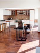 Hyper-centre, Air-conditioned apartment with balcony