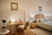 Luxury Historic City-Centre Flat & Free Parking