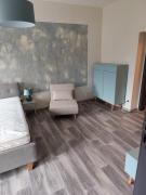 Golden Hop Apartments