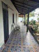 Gunny Bungalow 4 Cement Room