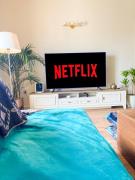 Bright 2BR & Office, Remote Work Ready & Long Stays