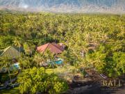Villa Burung, Bali - Breathtaking oceanfront, infinity pool