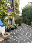 Cozy house near beach and Intramuros