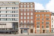 Luxurious 4-Bedroom Apartment in Central London