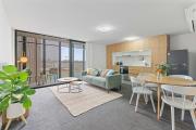 Cloud Six 2BR on Flinders
