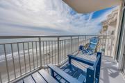 Bay Watch 2BR Oceanfront Condo w Hot tubs & Pools