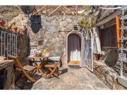 Silence Cave Rural House