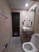 Cozy maple grove studio with hot shower