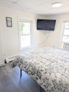 newly renovated studio free pkng