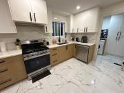 Downtown Vancouver Cozy Room - Near SkyTrain, BC Place & Free Parking