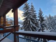 Arcs 1800 center Le Charvet skis aux pieds on your feet